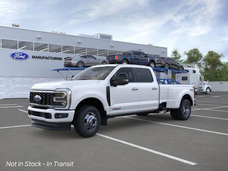 2026 Ford F-350 Super Duty Platinum's photo
