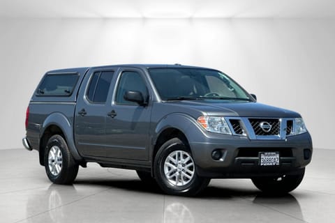 1 image of 2016 Nissan Frontier SV