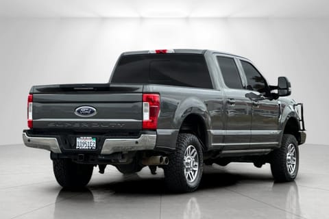 2017 Ford F-250SD Lariat