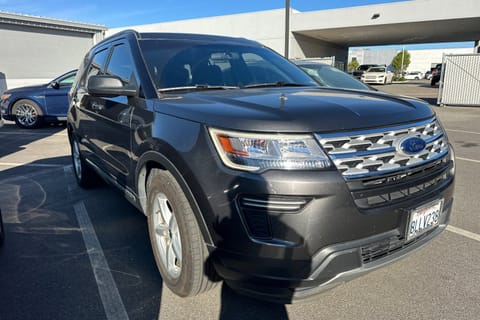 1 image of 2019 Ford Explorer XLT