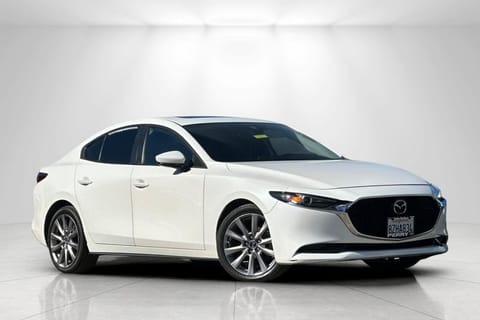 1 image of 2021 Mazda Mazda3 Preferred