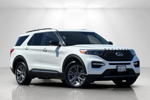 1 imagen de 2022 Ford Explorer XLT