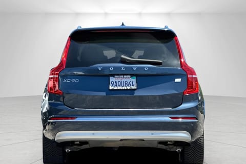 2022 Volvo XC90 Recharge Plug-In Hybrid T8 Inscription 7 Passenger