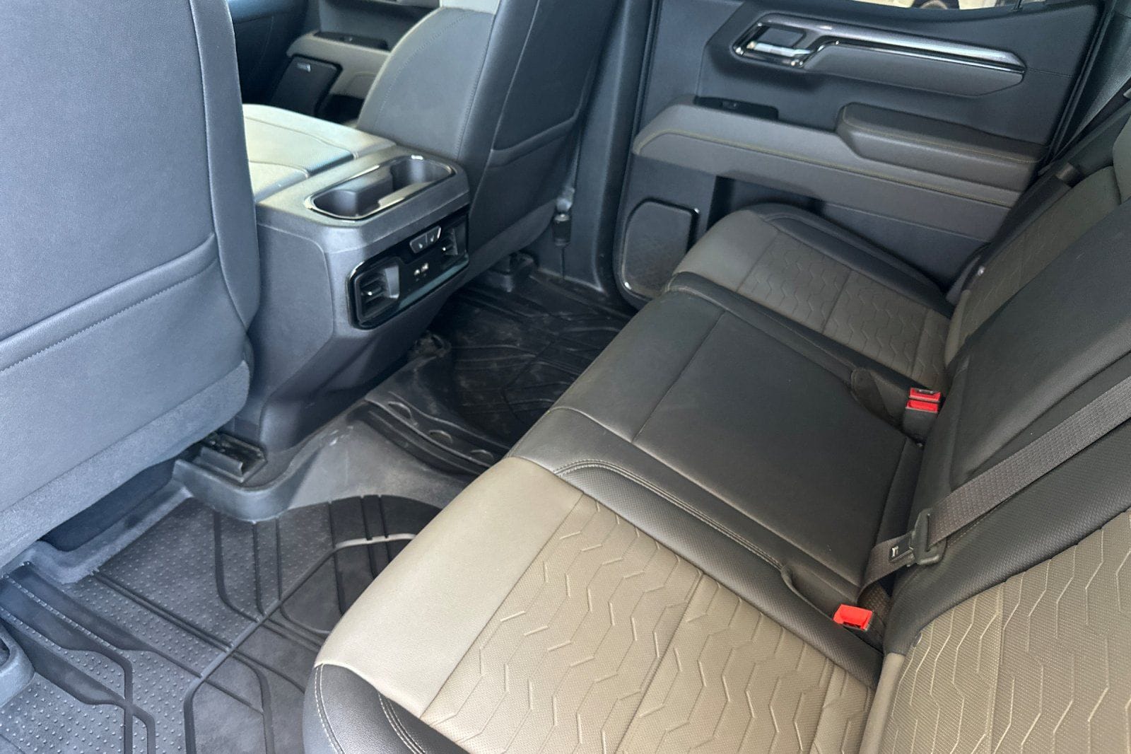 2023 Chevrolet Silverado 1500 ZR2 - Photo 11