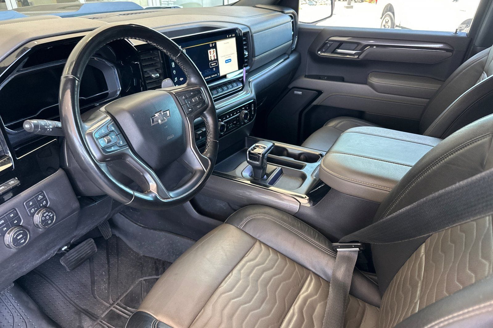 2023 Chevrolet Silverado 1500 ZR2 - Photo 9