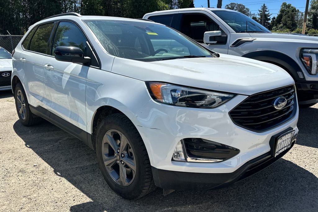 Vehicle Image 2