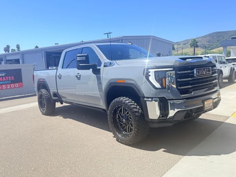 1 image of 2024 GMC Sierra 2500HD SLE