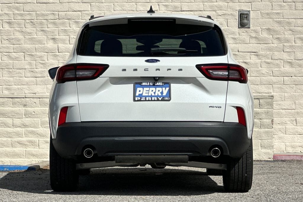 2025 Ford Escape ST-Line Select - Photo 6