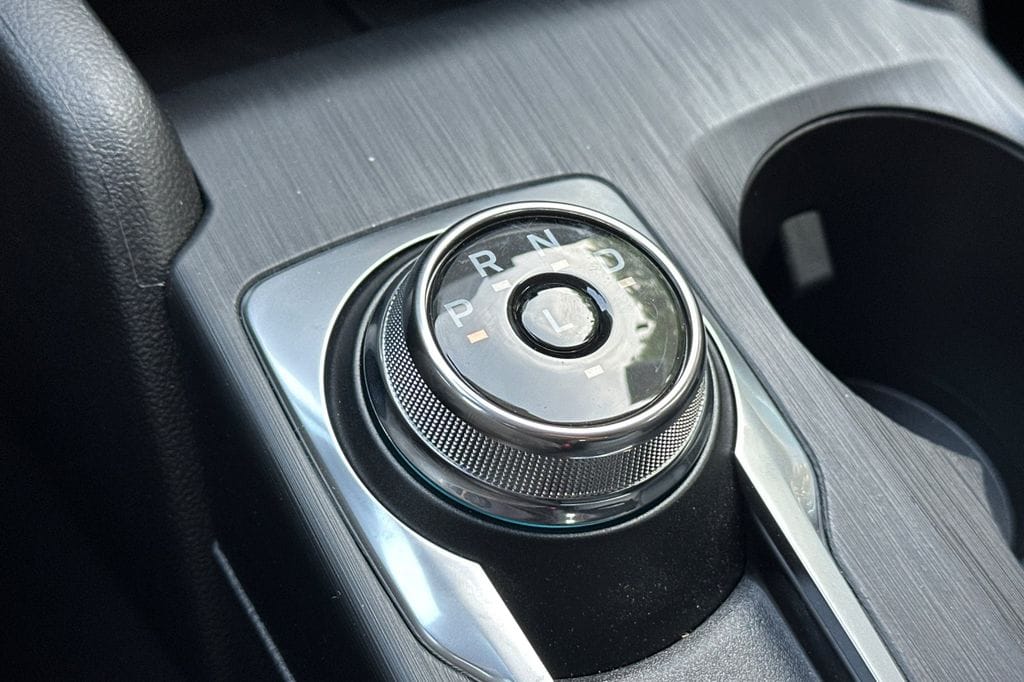 2025 Ford Escape ST-Line Select - Photo 18