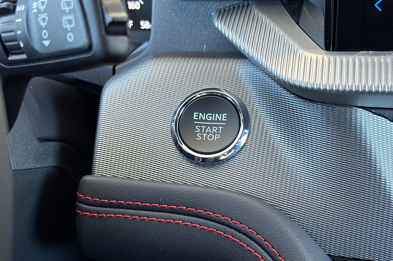 2025 Ford Explorer ST-Line - Photo 23