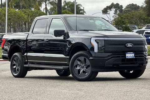 2025 Ford F-150 Lightning Flash
