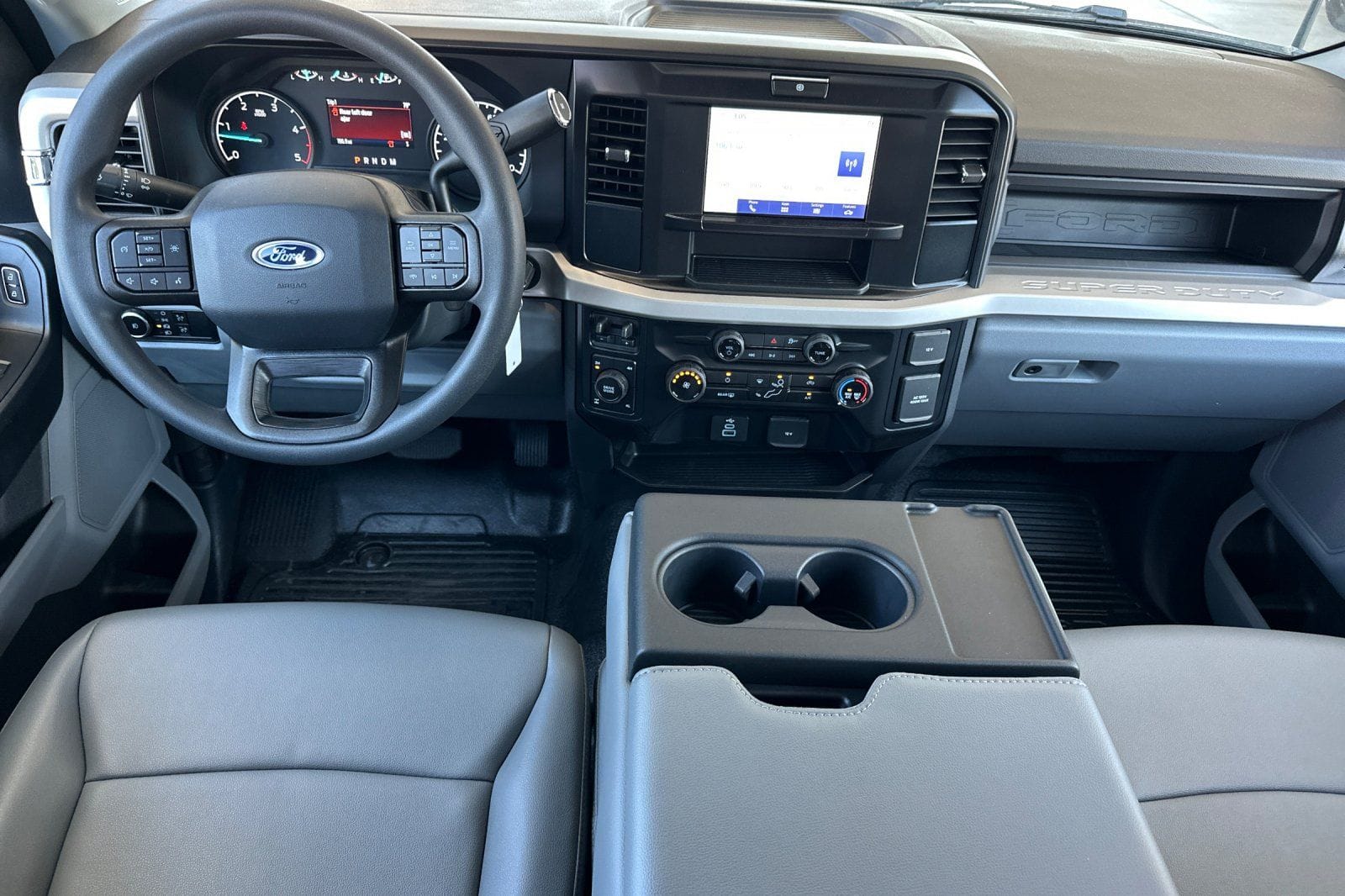 2025 Ford F-350 Super Duty Chassis Cab XL - Photo 12