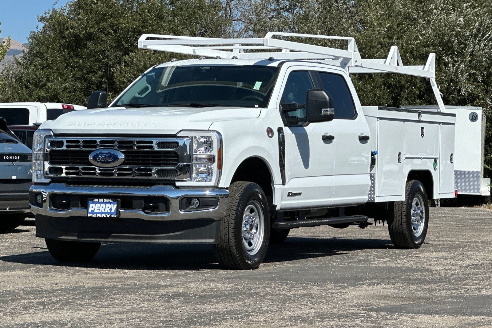 2025 Ford F-350 Super Duty Chassis Cab XL - Photo 7