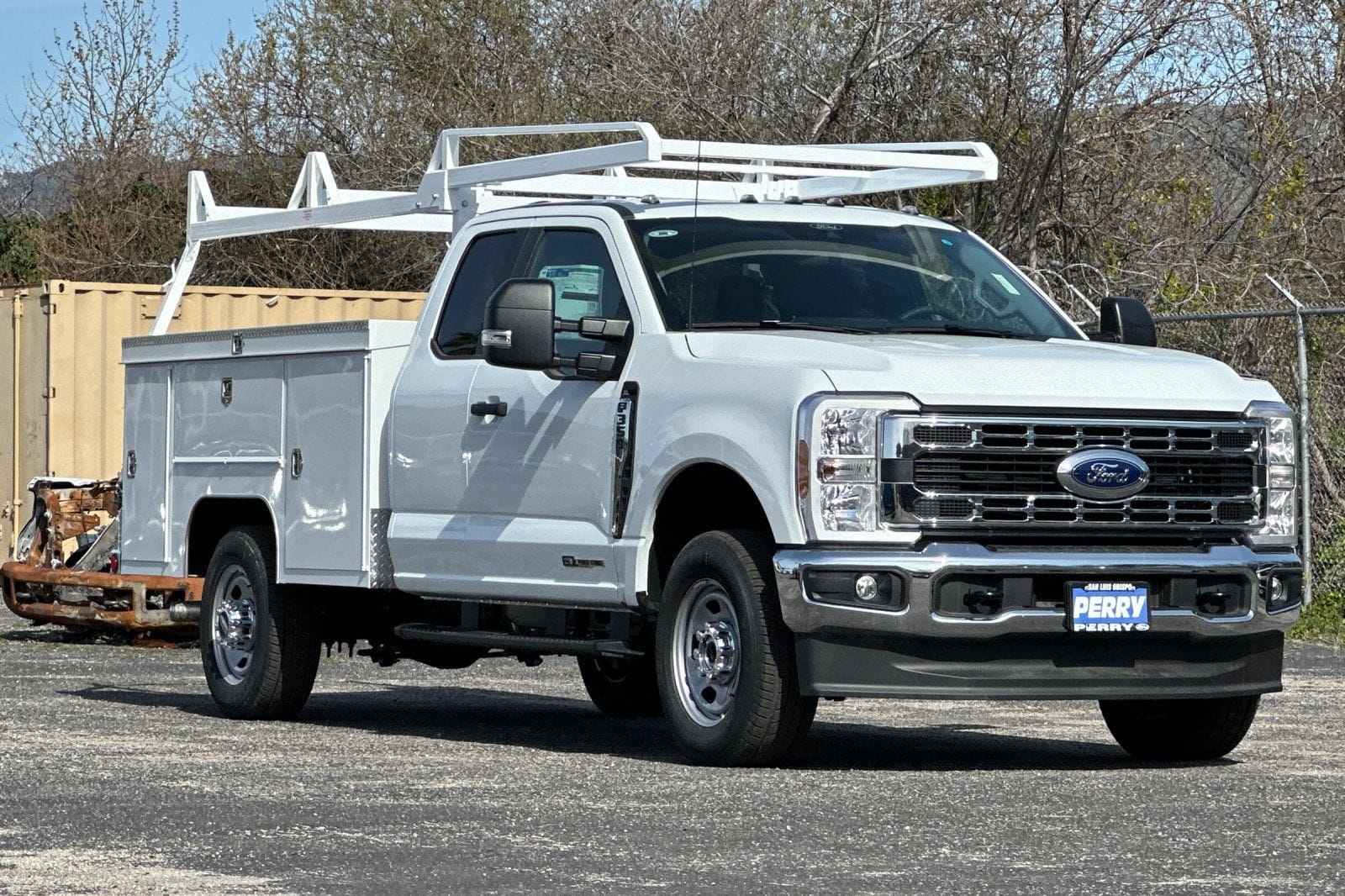 2025 Ford F-350 XL 4x4 SuperCab 168-In SRW's photo