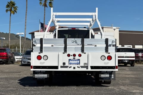 2025 Ford F-550SD XL