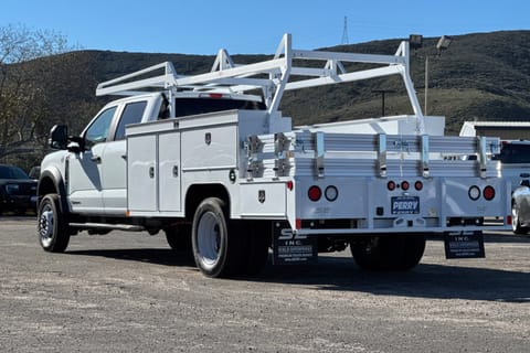 2025 Ford F-550SD XL