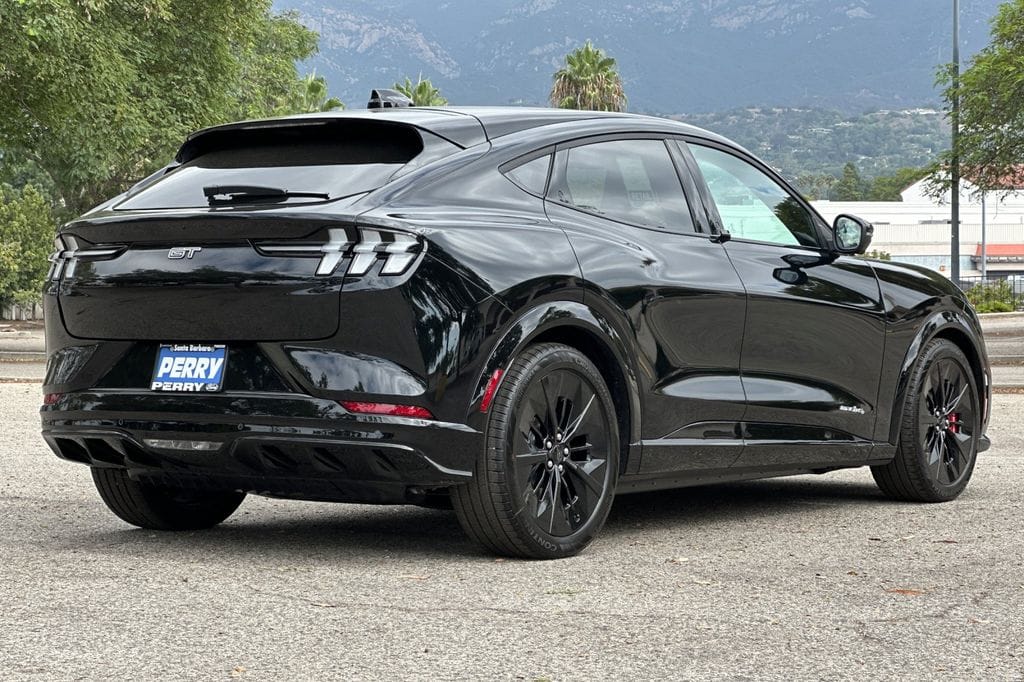 2025 Ford Mustang Mach-E GT - Photo 4