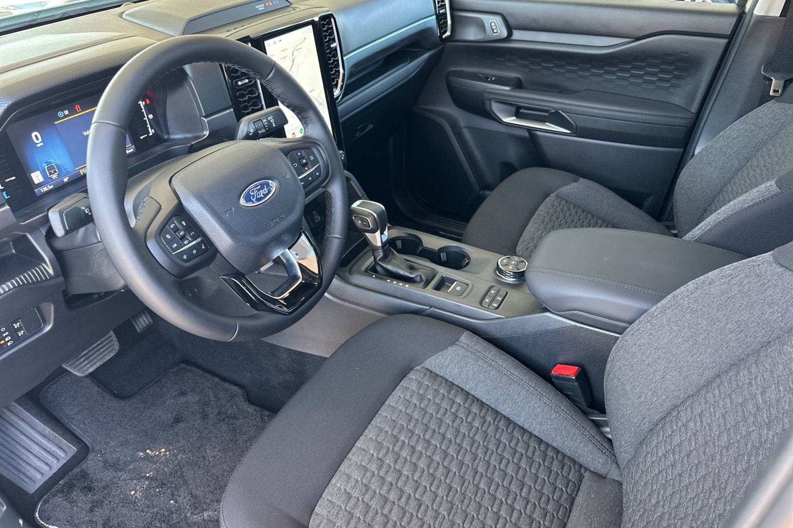 2025 Ford Ranger XLT - Photo 9