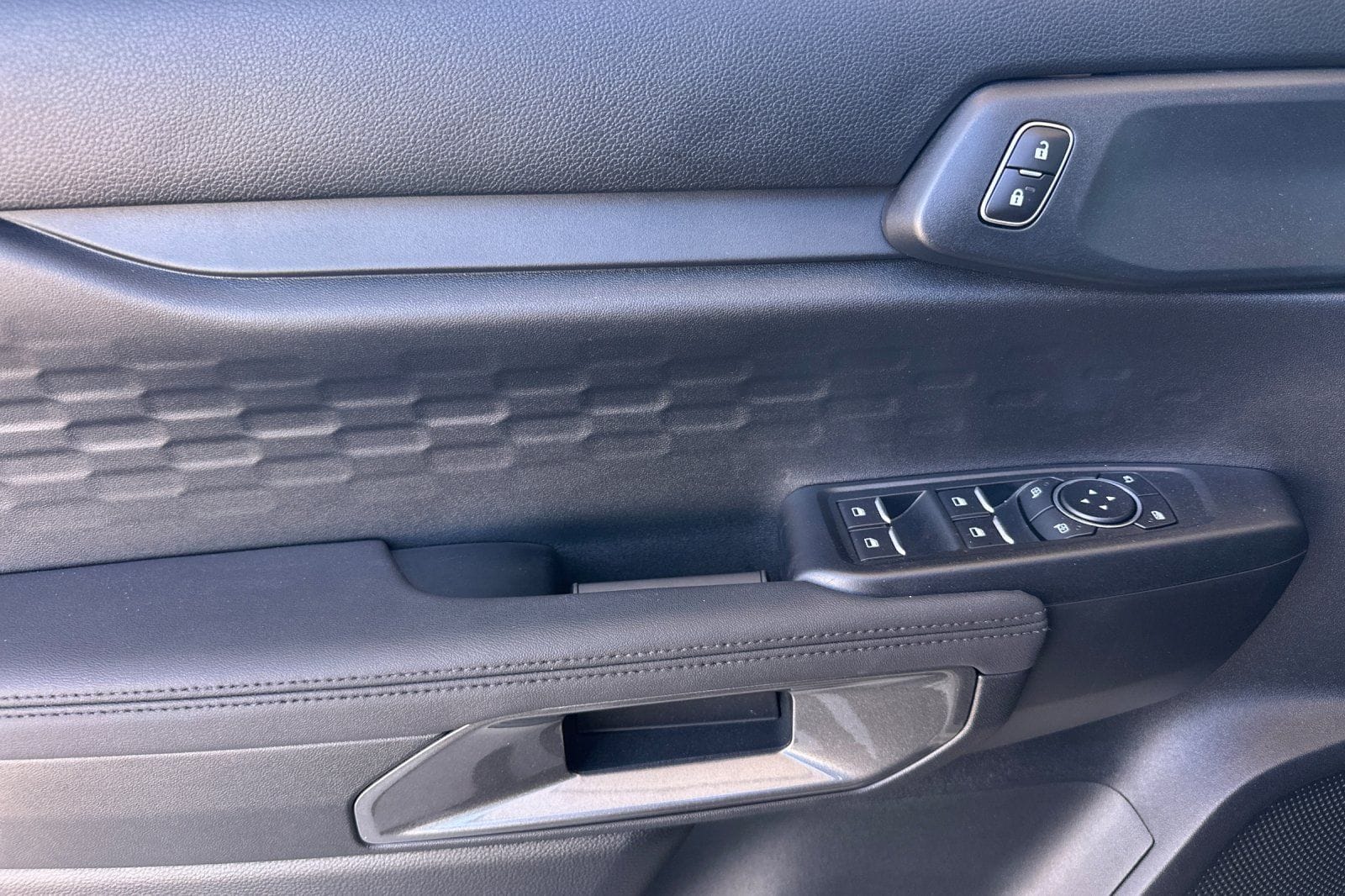 2025 Ford Ranger XLT - Photo 10