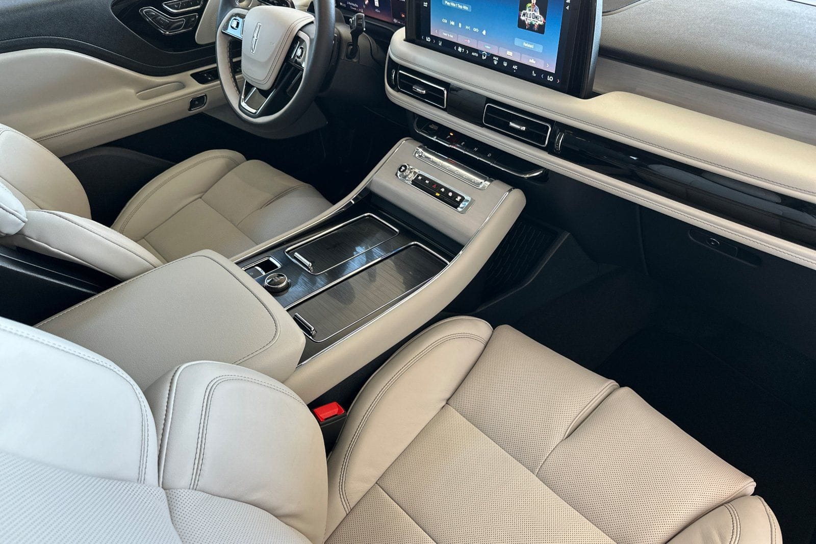 2025 Lincoln Aviator Reserve - Photo 16