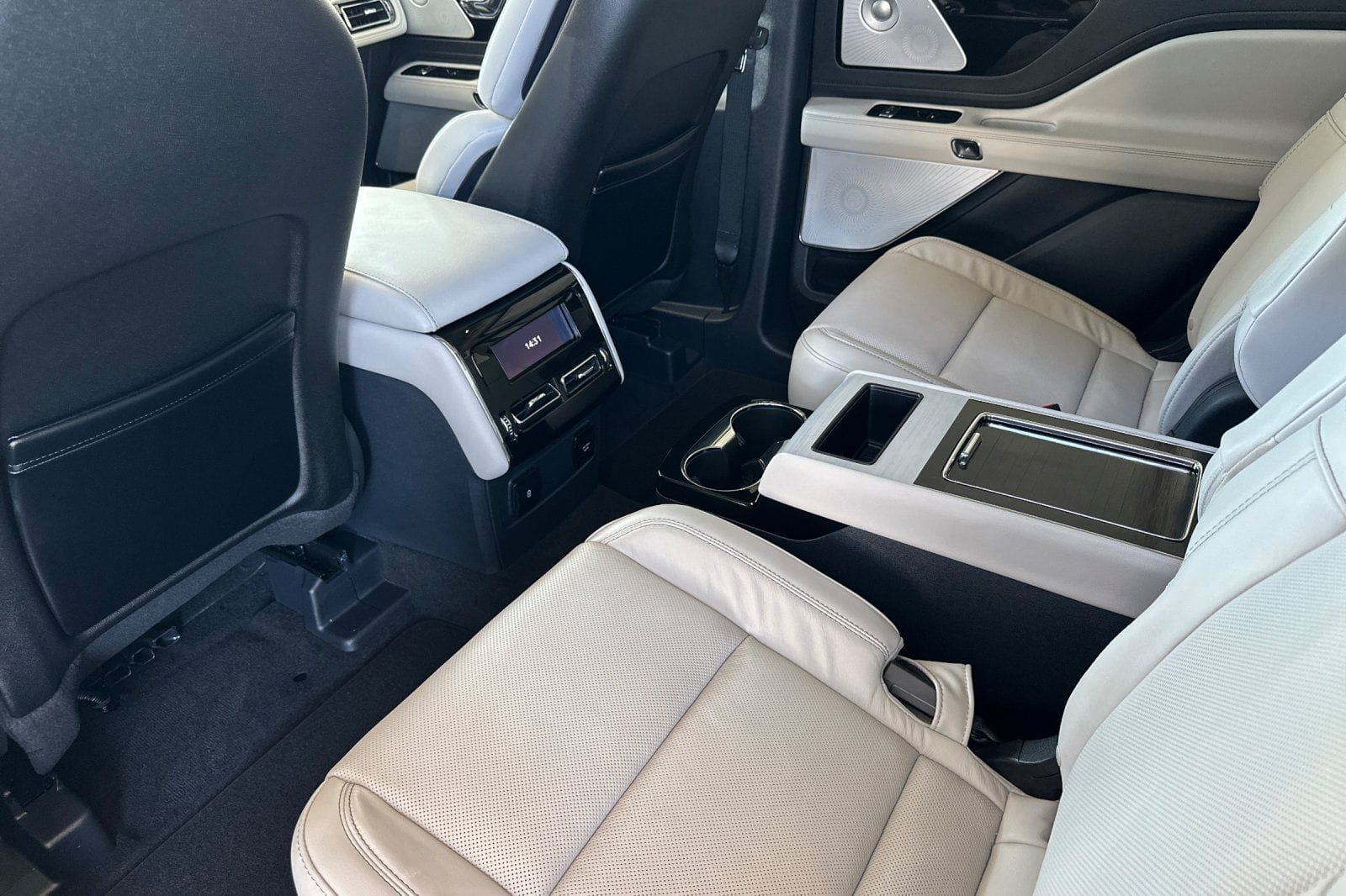 2025 Lincoln Aviator Reserve - Photo 11