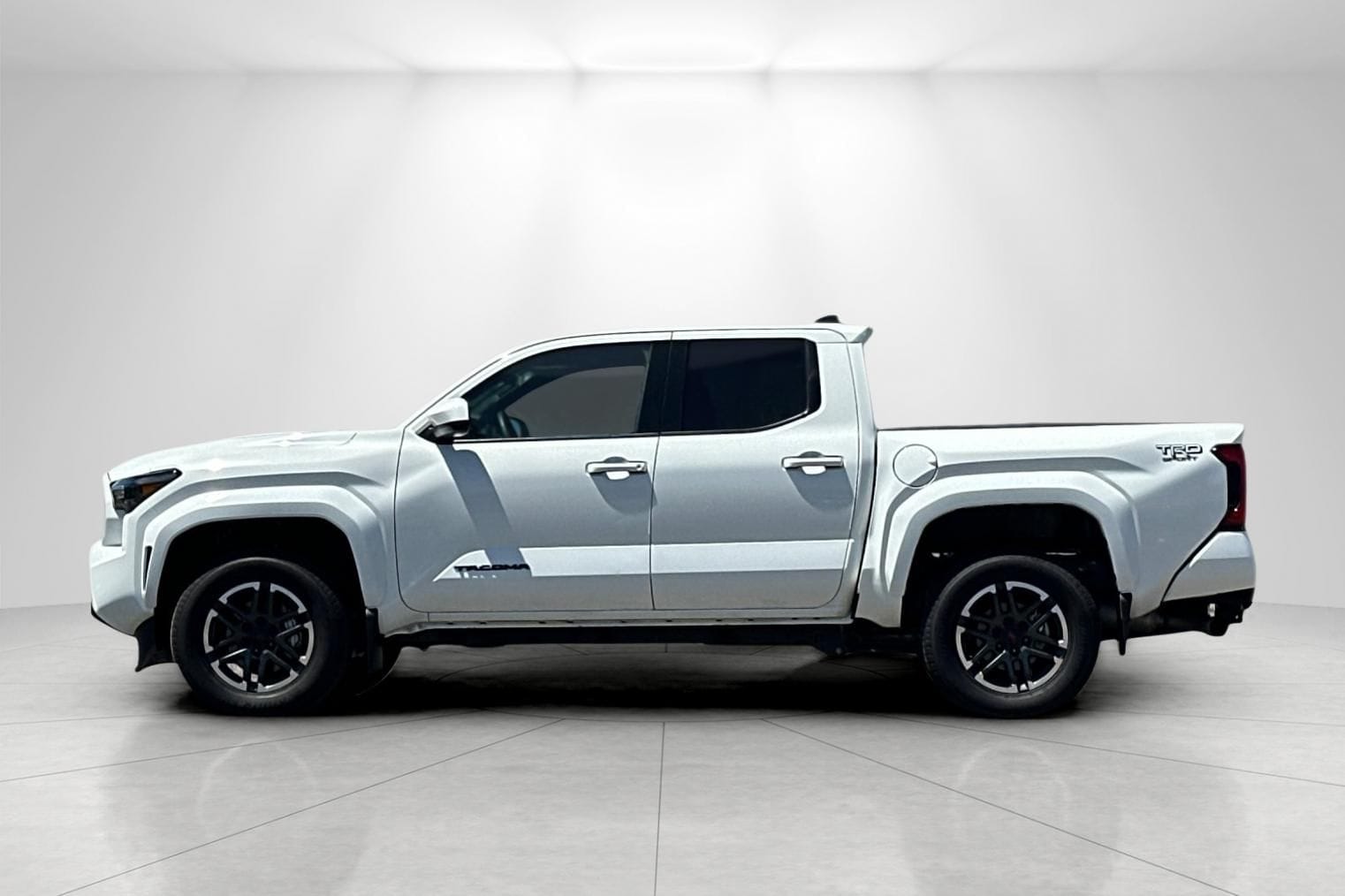2025 Toyota Tacoma TRD Sport - Photo 6