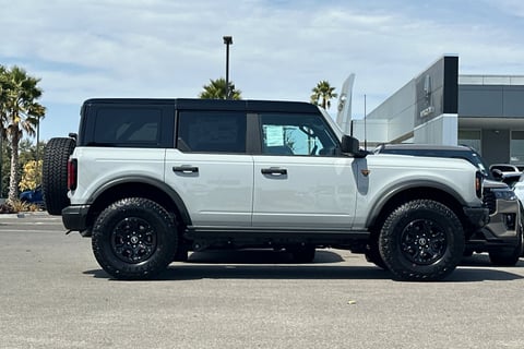 2026 Ford Bronco Badlands