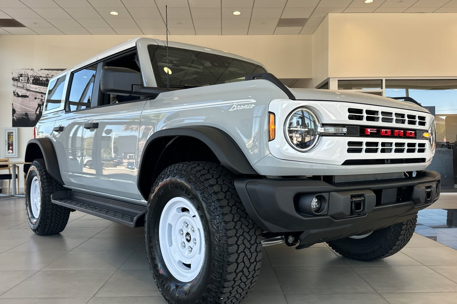 2026 Ford Bronco 4-Door Heritage Editon