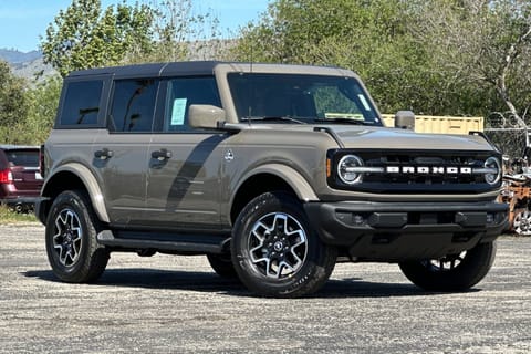 1 image of 2026 Ford Bronco Outer Banks