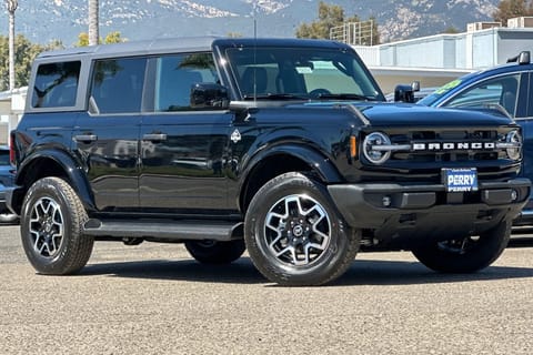1 imagen de 2026 Ford Bronco Outer Banks