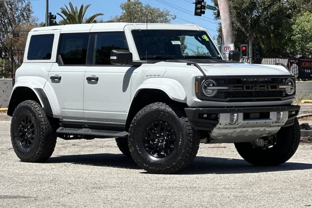 2026 Ford Bronco Raptor 4x4's photo