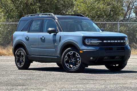 1 imagen de 2026 Ford Bronco Sport Outer Banks