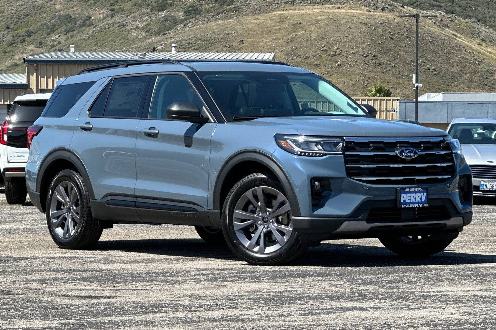 2026 Ford Explorer Active 4WD's photo