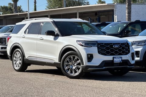 1 imagen de 2026 Ford Explorer Platinum