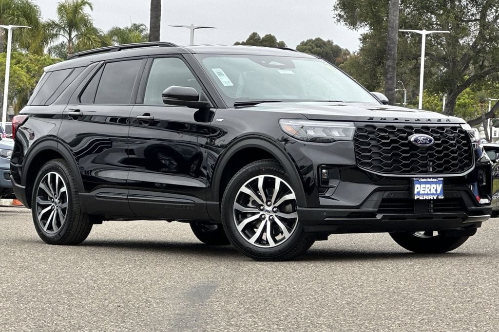 2026 Ford Explorer ST-LINE RWD's photo