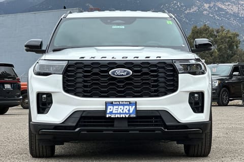 2026 Ford Explorer ST-Line