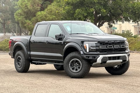 1 imagen de 2026 Ford F-150 Raptor