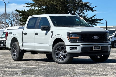 1 imagen de 2026 Ford F-150 STX
