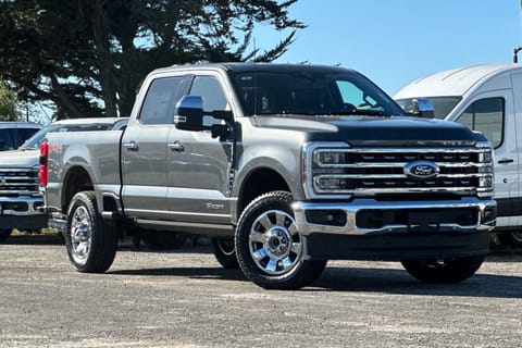 1 imagen de 2026 Ford F-350SD Lariat
