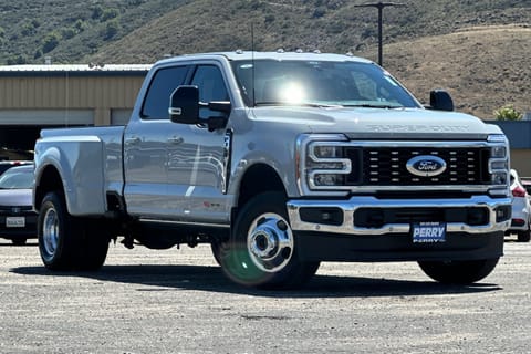 1 imagen de 2026 Ford F-350SD Lariat