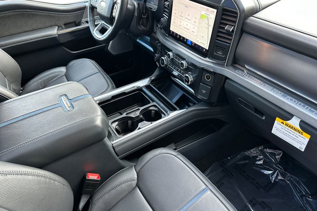 2026 Ford F-350 Super Duty Platinum - Photo 11