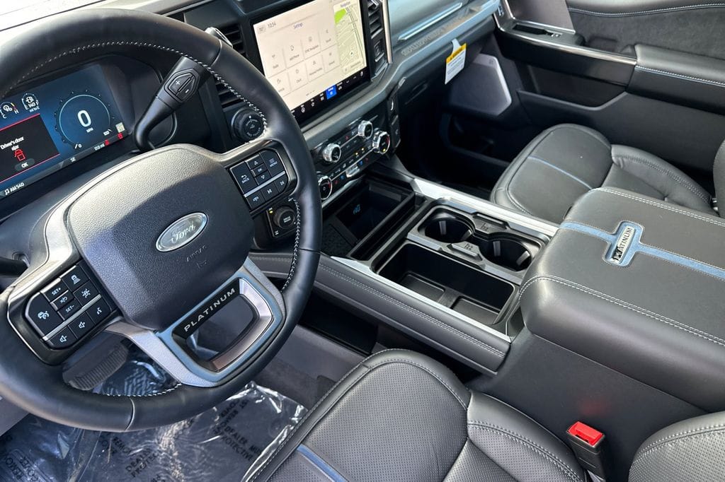 2026 Ford F-350 Super Duty Platinum - Photo 6