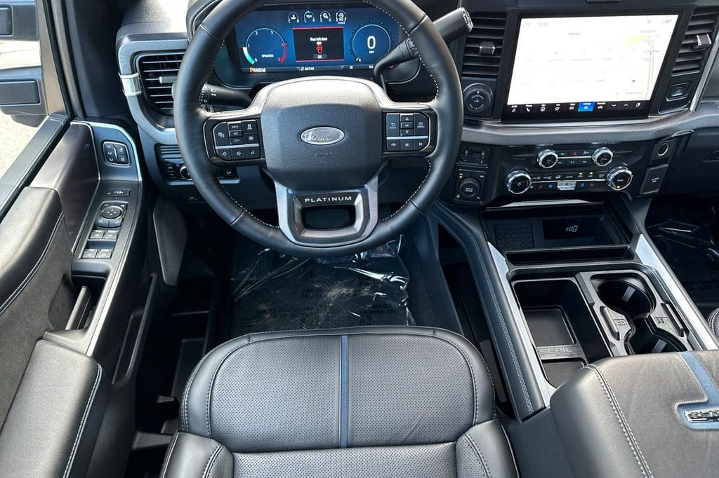 2026 Ford F-350 Super Duty Platinum - Photo 10