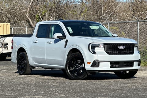 1 image of 2026 Ford Maverick Lobo Standard