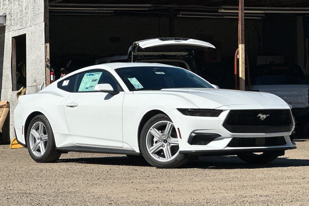 2026 Ford Mustang EcoBoost Fastback's photo