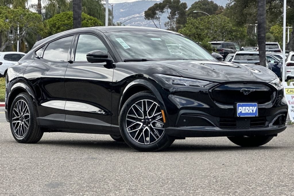 2026 Ford Mustang-Mach-e Premium's photo