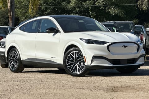 1 imagen de 2026 Ford Mustang Mach-E Premium