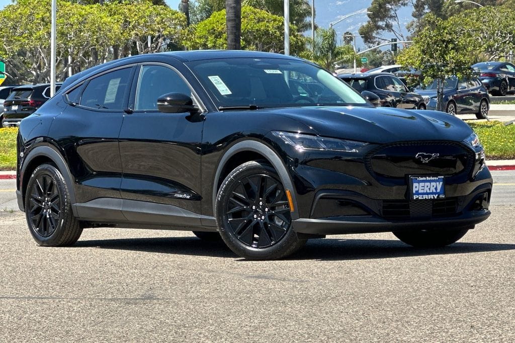 2026 Ford Mustang-Mach-e Select's photo