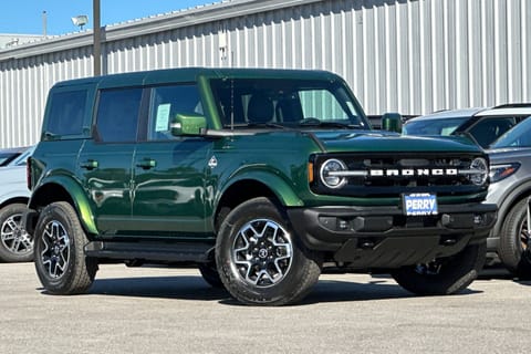 1 image of 2025 Ford Bronco Outer Banks