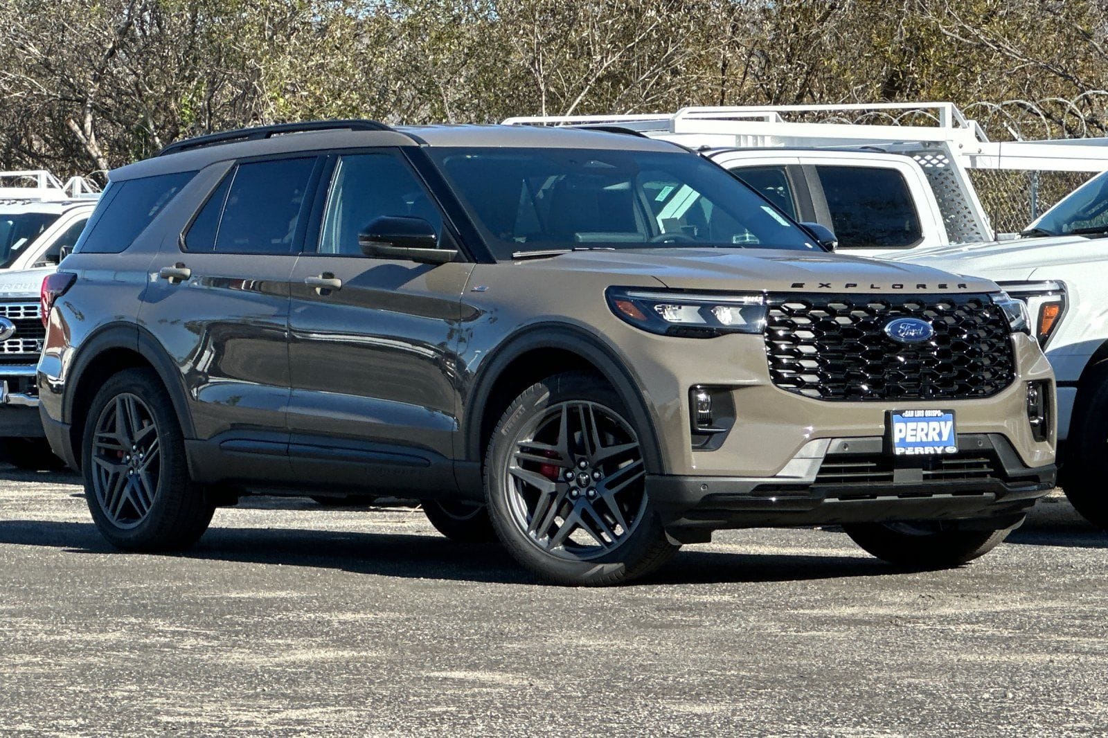2026 Ford Explorer ST-LINE's photo